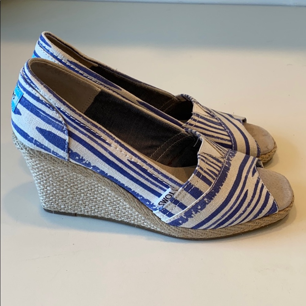 Toms-Blue & White Size 8 Canvas Wedges